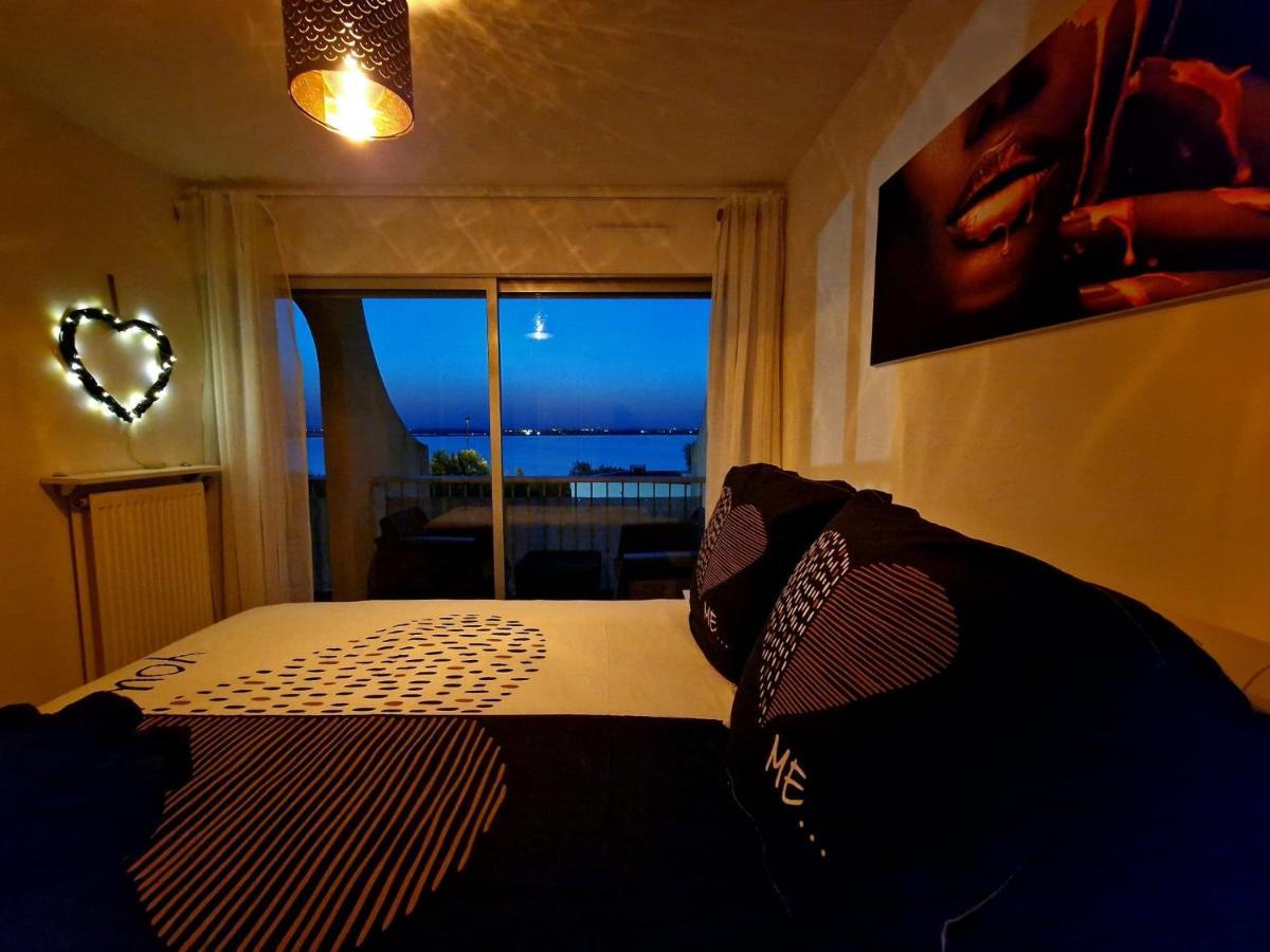 Appartement 1ere Ligne Piscine Terrasse Au Bord De La Front De Avec 6 Vélos Palavas-les-Flots